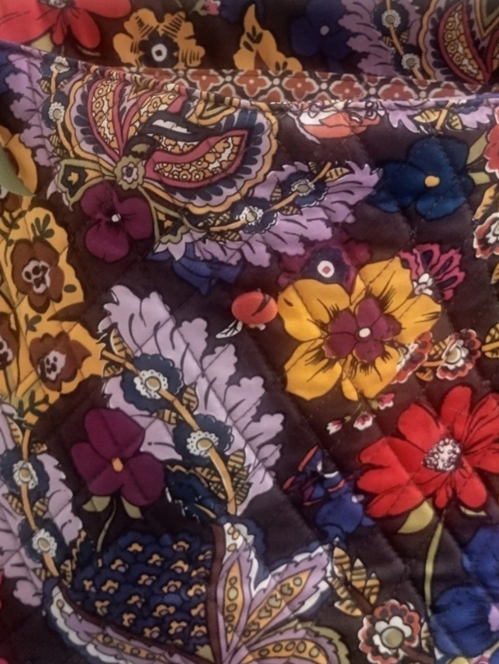 ☆NWT Vera Bradley Slouchy Silhouette Shoulder Bucket Bag Detail Colorful Bouquet